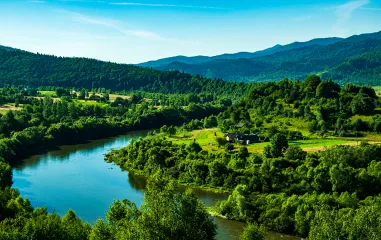 ТОП-15 Місць Львівщини для Незабутніх Вихідних