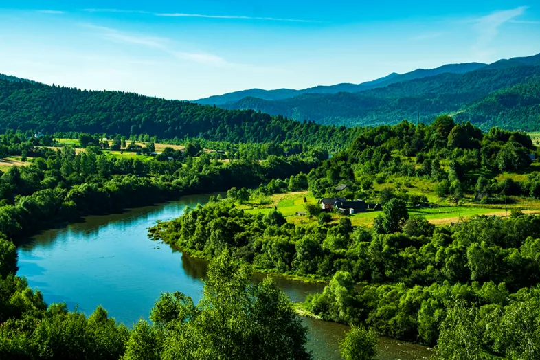 ТОП-15 Місць Львівщини для Незабутніх Вихідних